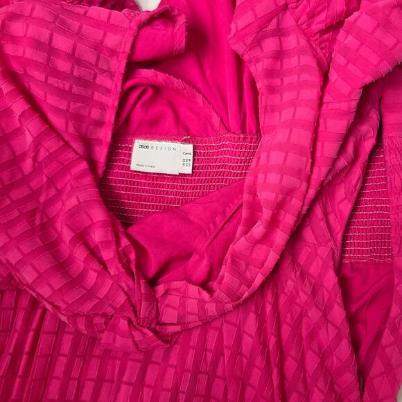 ASOS DESIGN Curve Twist Front Pleated Midi Dress Hot Pink Textured Size 18 - Picture 7 of 8